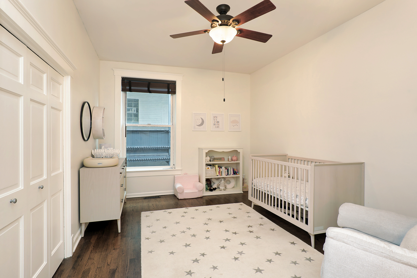 2230 N Kenmore Avenue 2 Property Photo 15