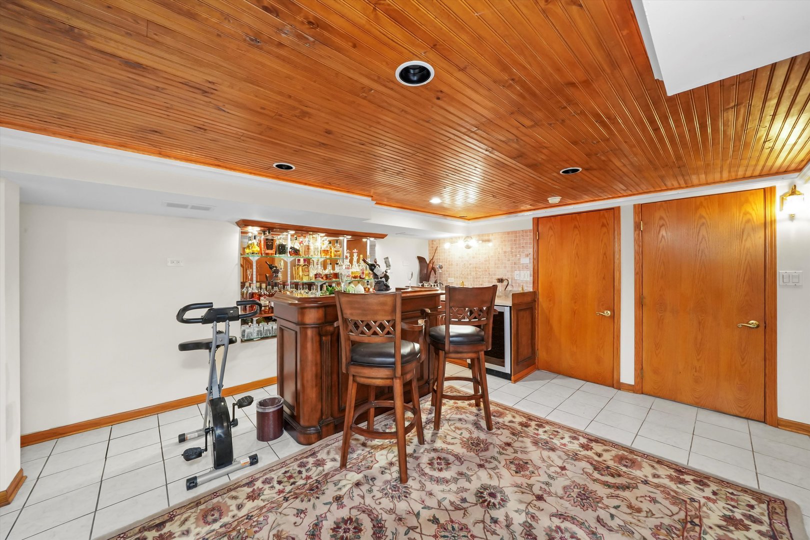 300 N Bradley Rd Property Photo 34