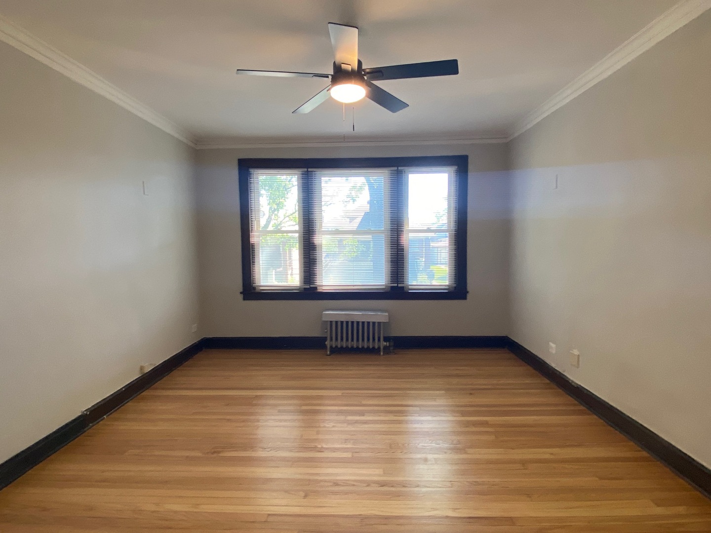 5542 W Leland Avenue 1a Property Photo 2