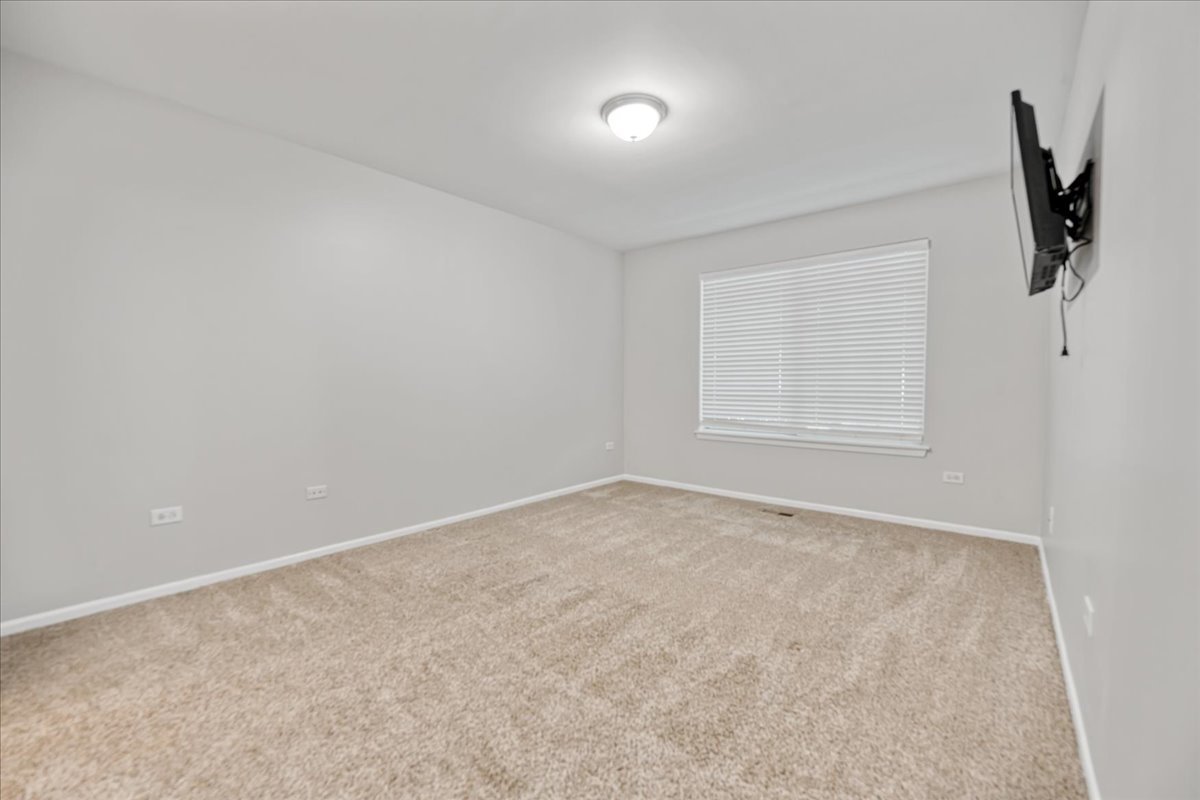 30w014 Willow Lane 1 Property Photo 17