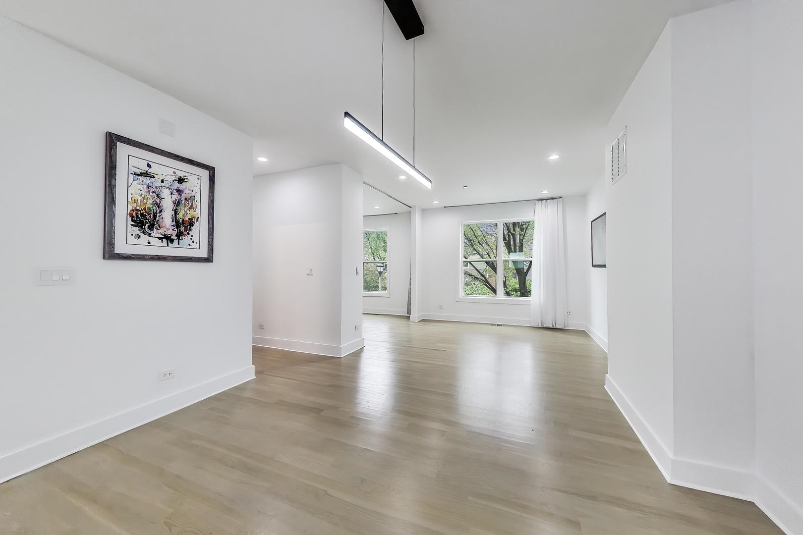 8127 Floral Ave Property Photo 9