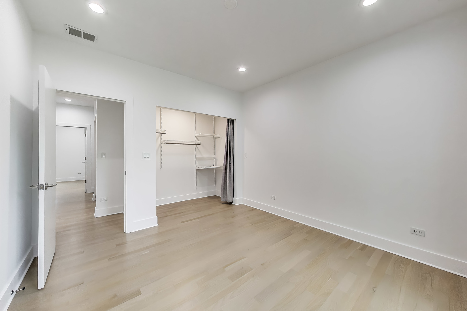 8127 Floral Ave Property Photo 32