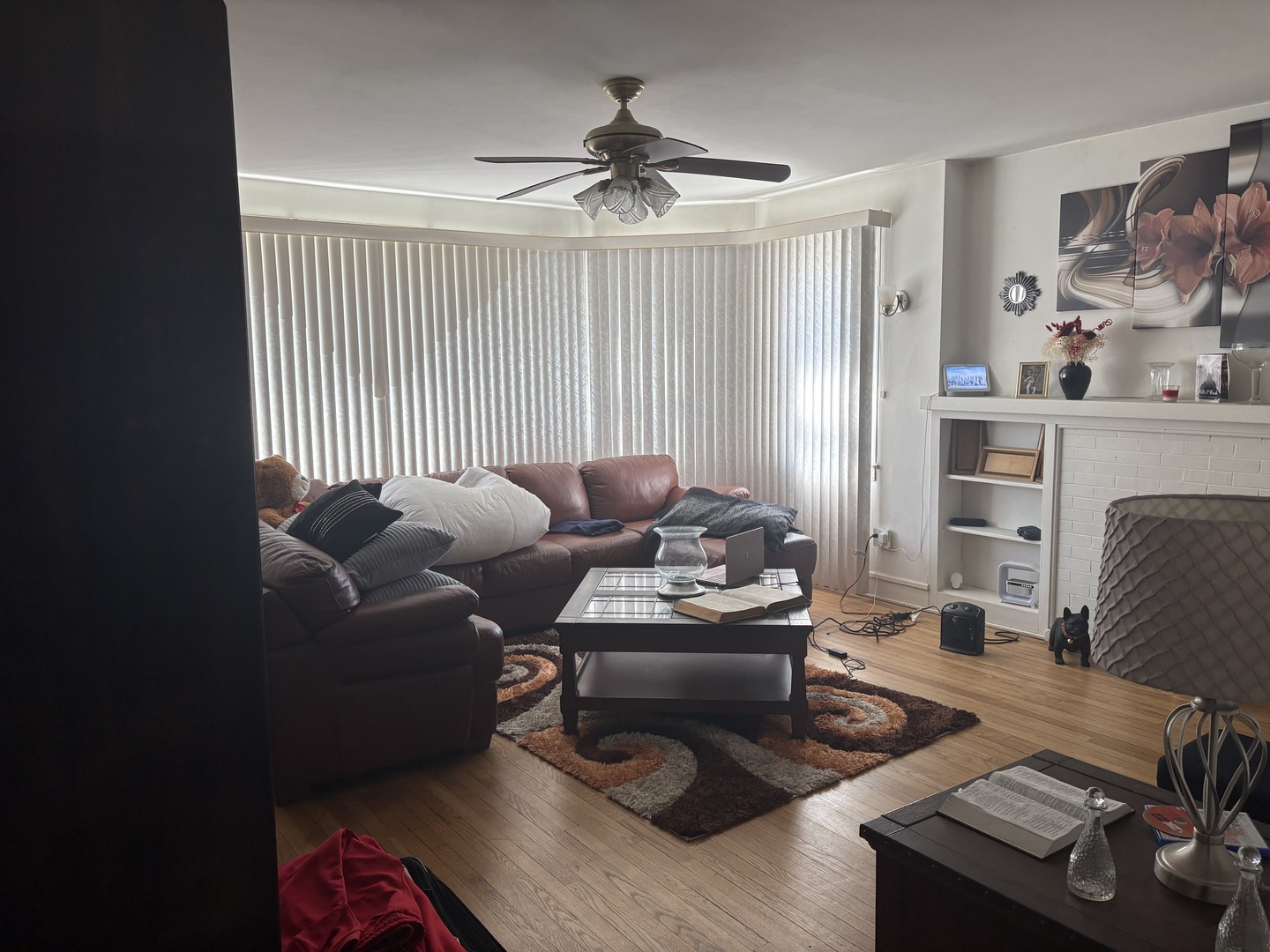 8118 S Ellis Ave Property Photo 6