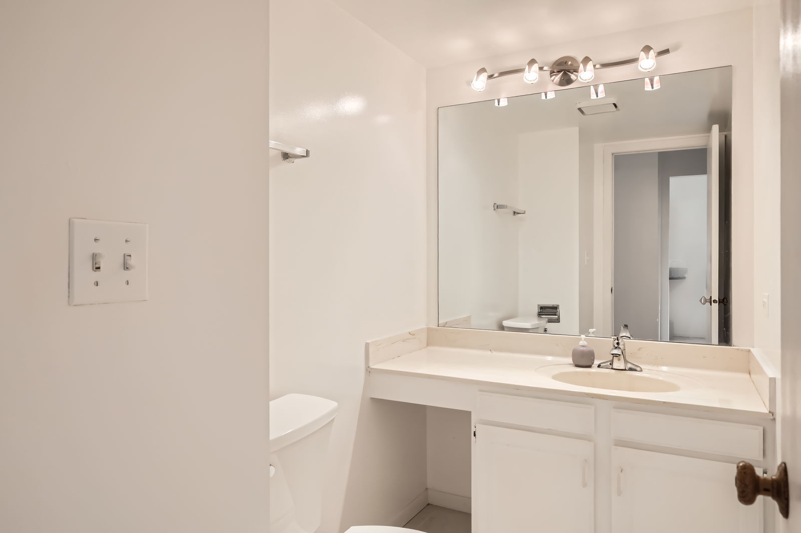 37 White Birch Lane Property Photo 9