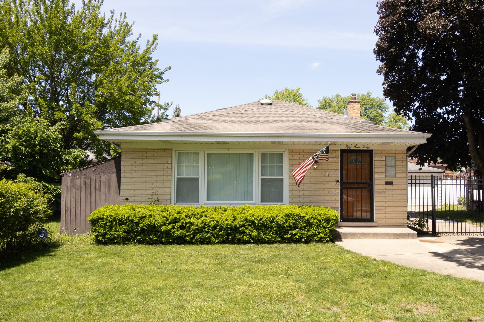 5940 W 88th Place Property Photo 1