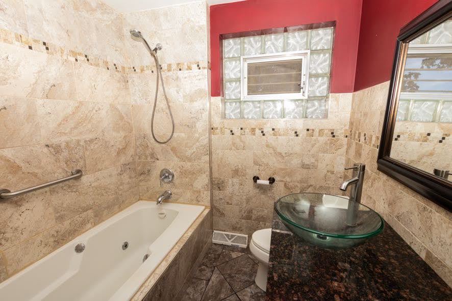 5940 W 88th Place Property Photo 18