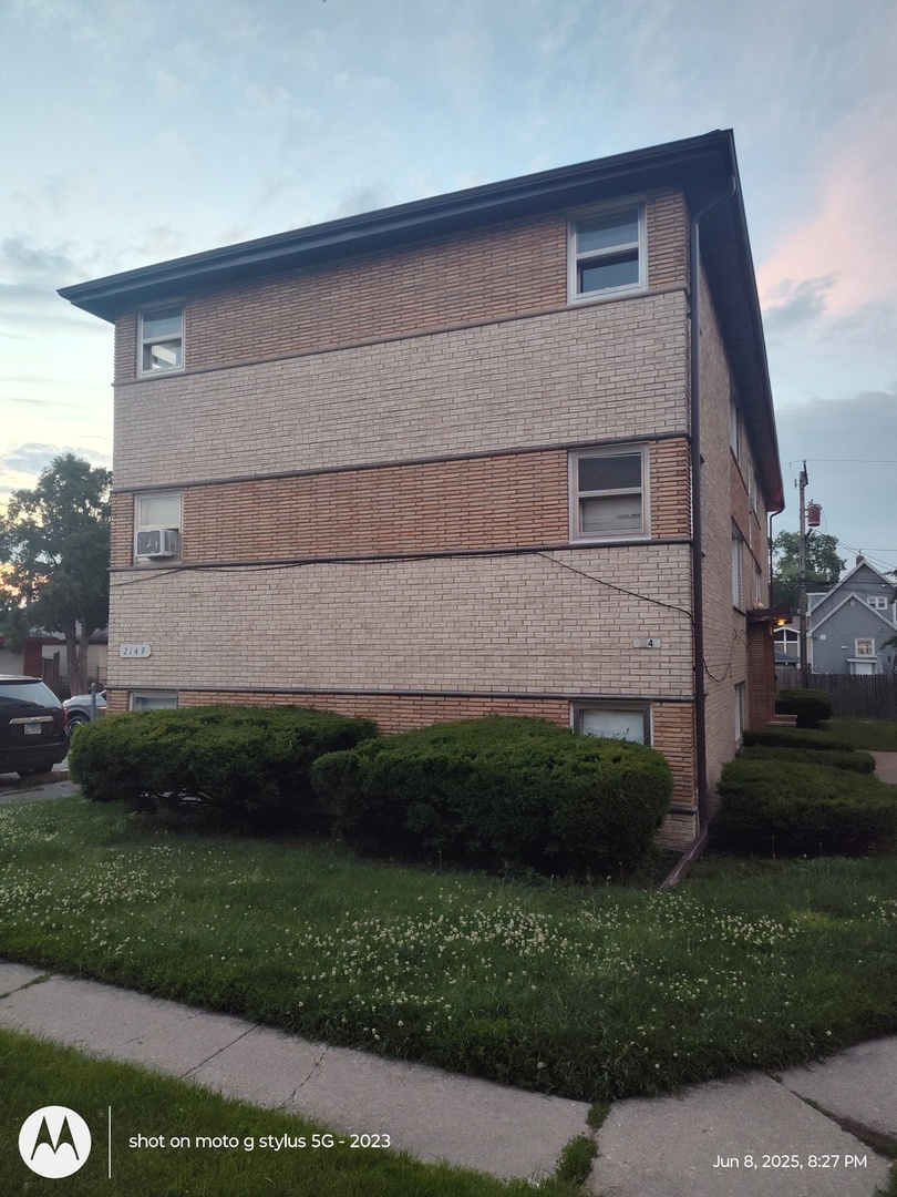 2149 W 135th Pl Property Photo 1