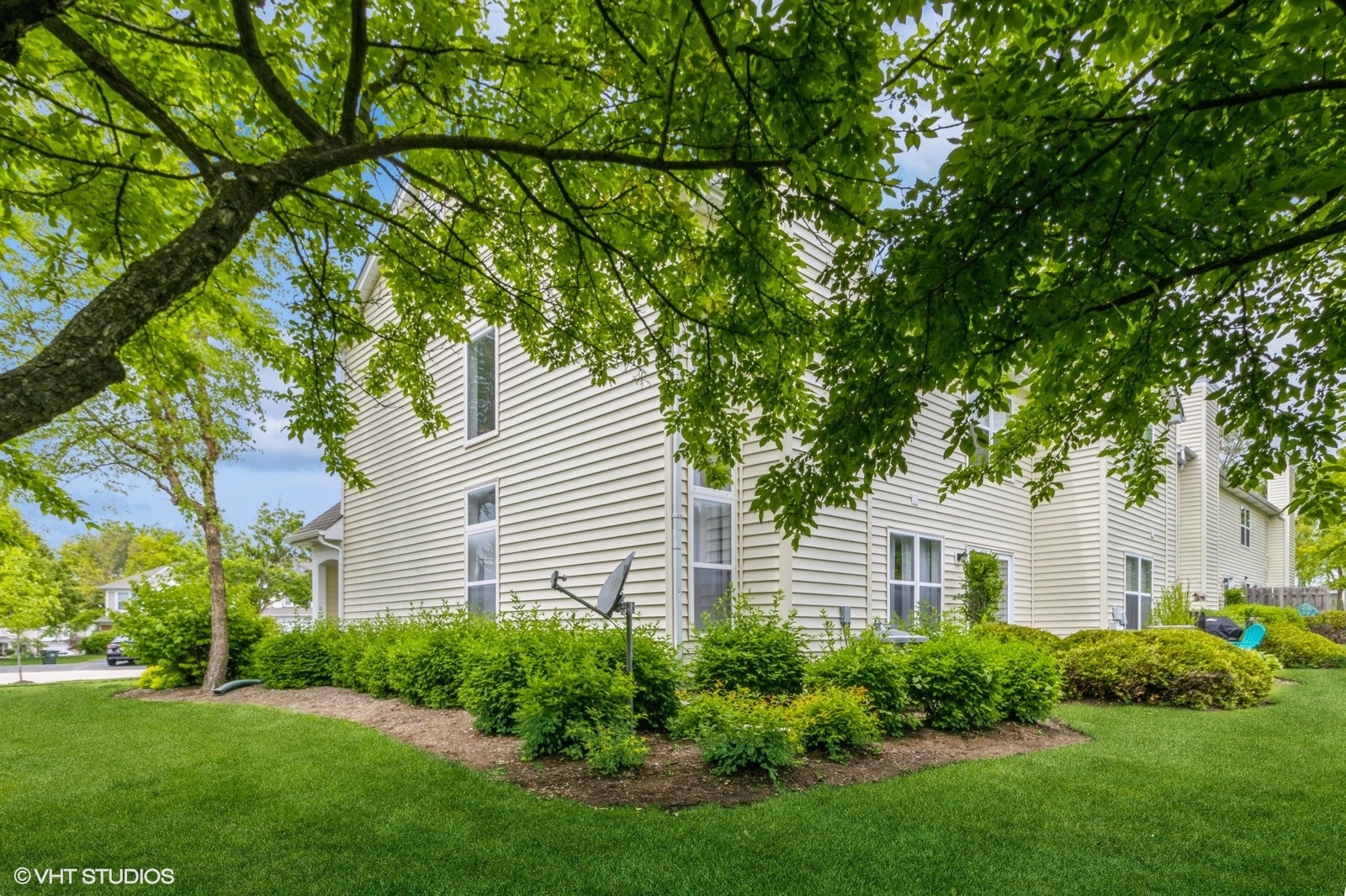 367 S Crown Court Property Photo 4