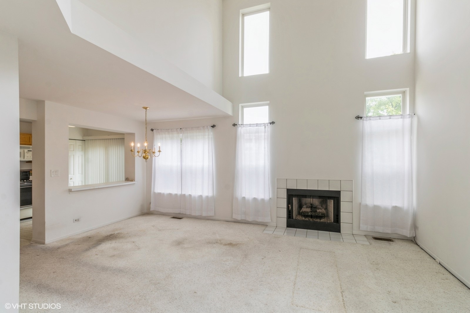 367 S Crown Court Property Photo 6