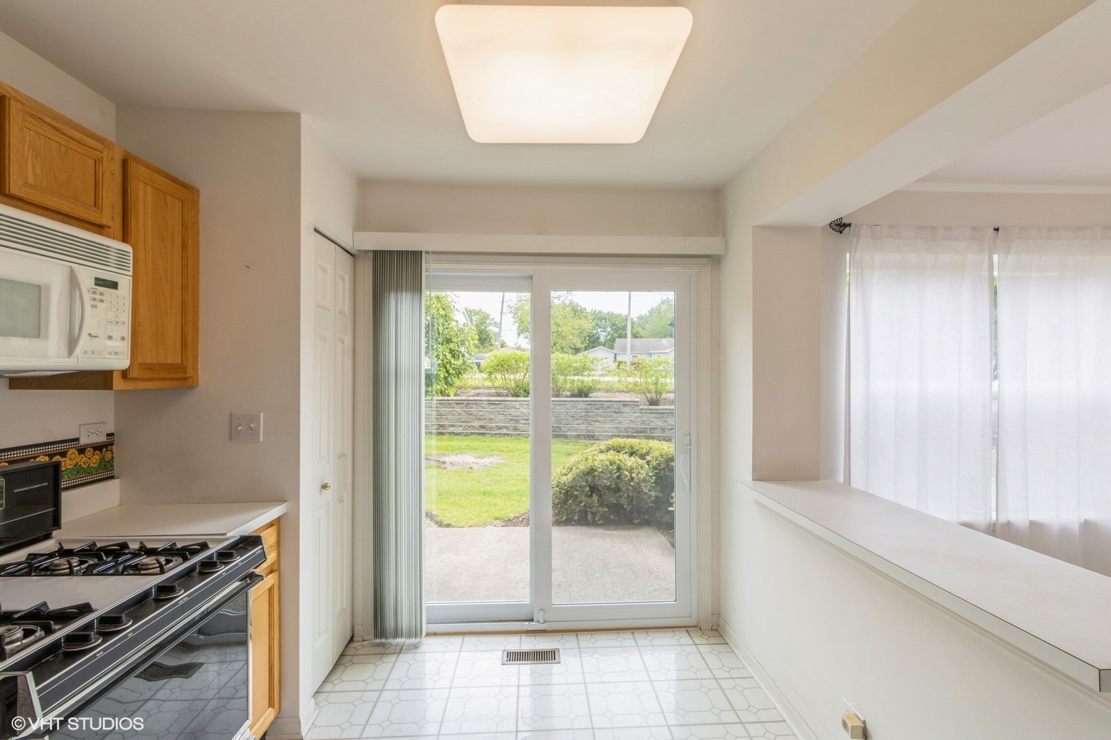 367 S Crown Court Property Photo 9