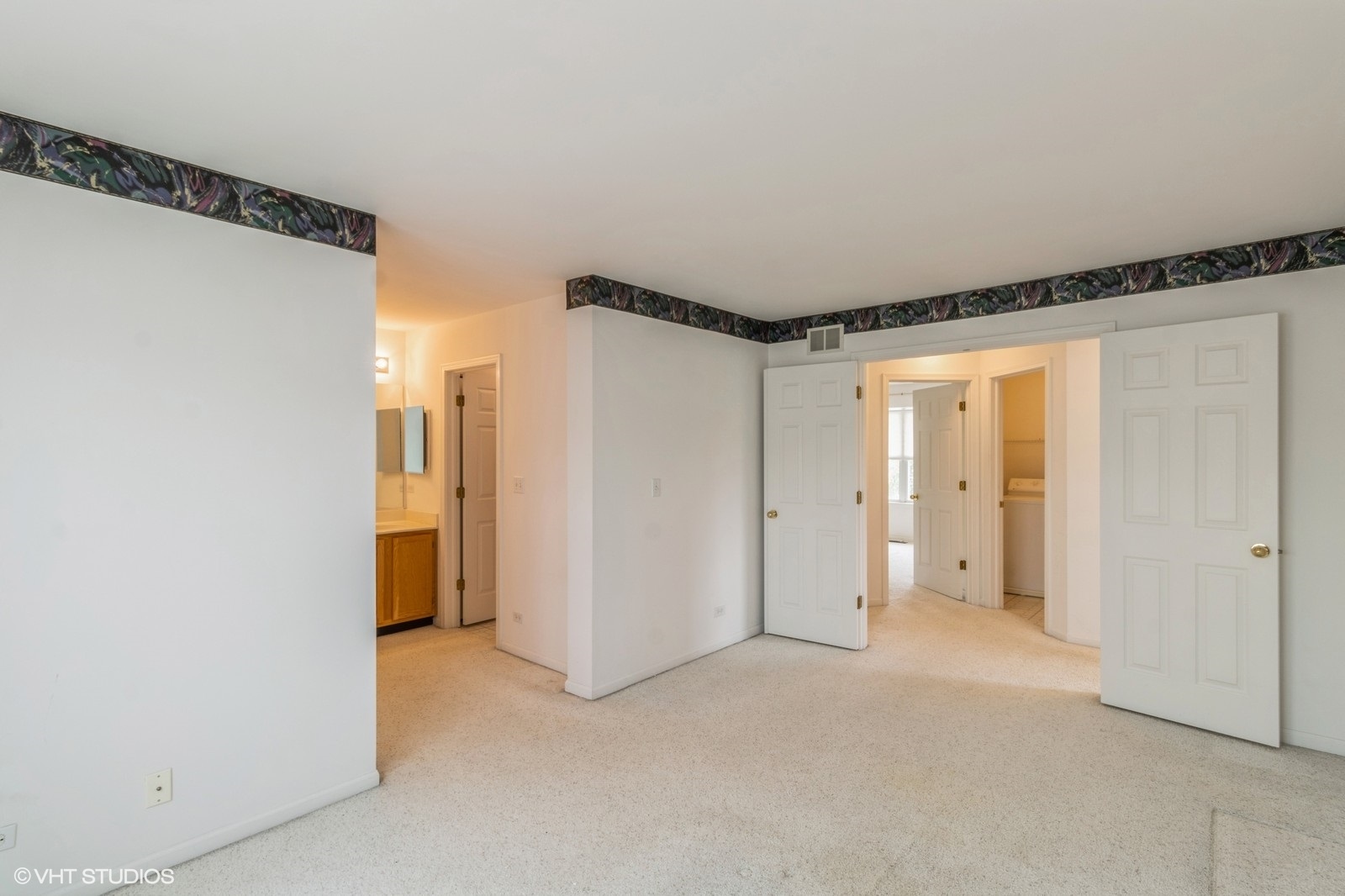 367 S Crown Court Property Photo 12