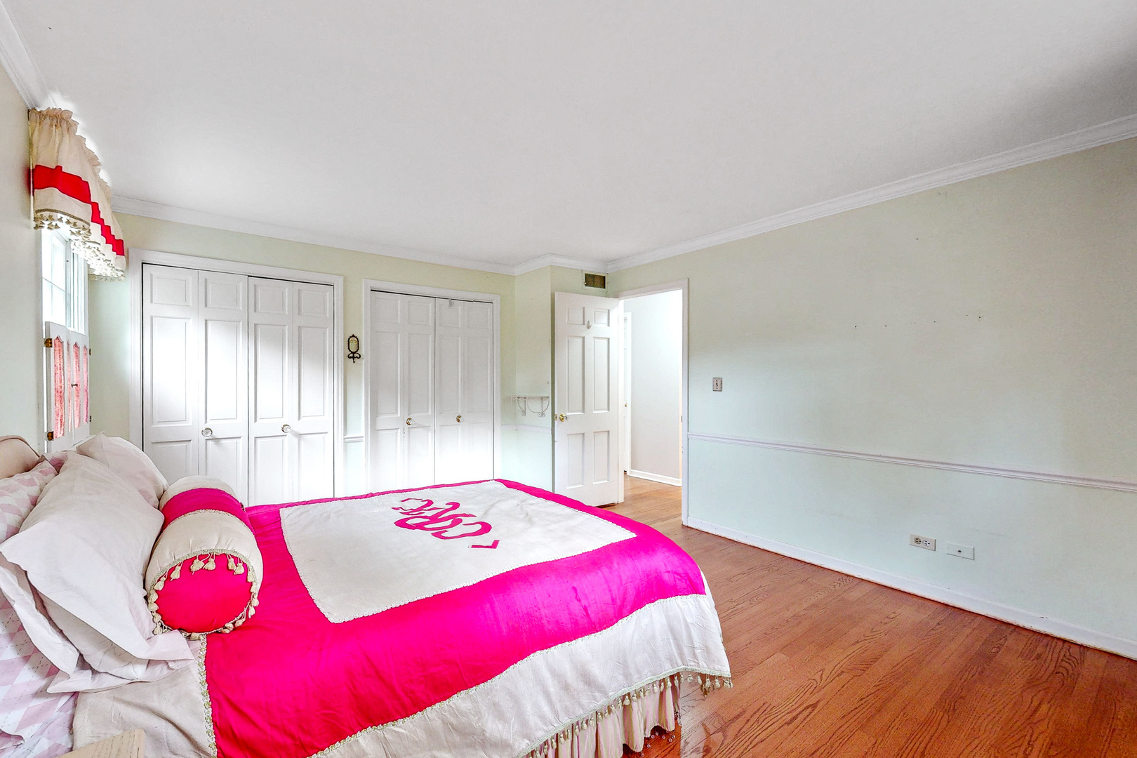 140 N Quincy Street Property Photo 22