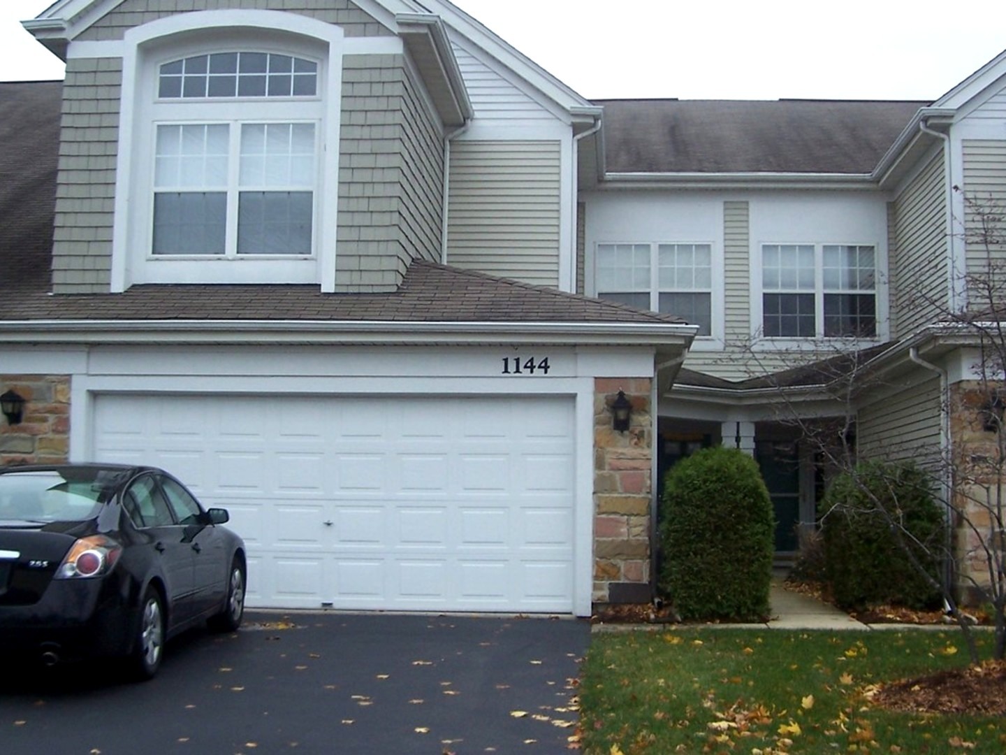 1144 Bristol Ln Property Photo 1