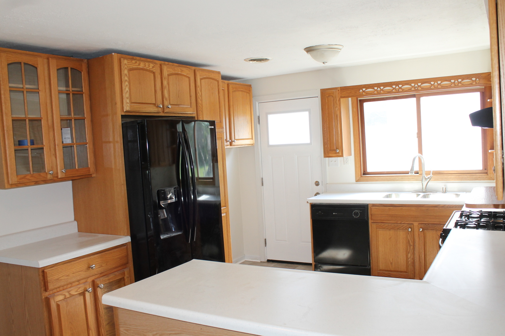 517 Victor Street Property Photo 7