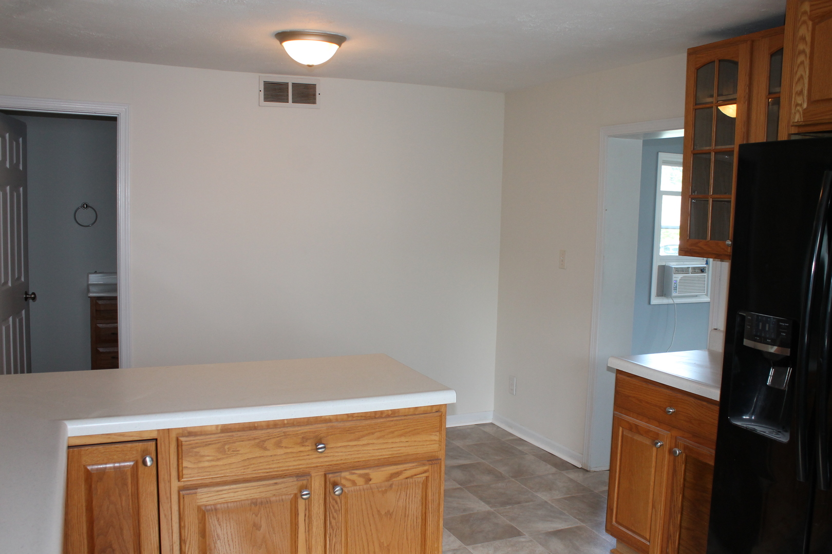 517 Victor Street Property Photo 9