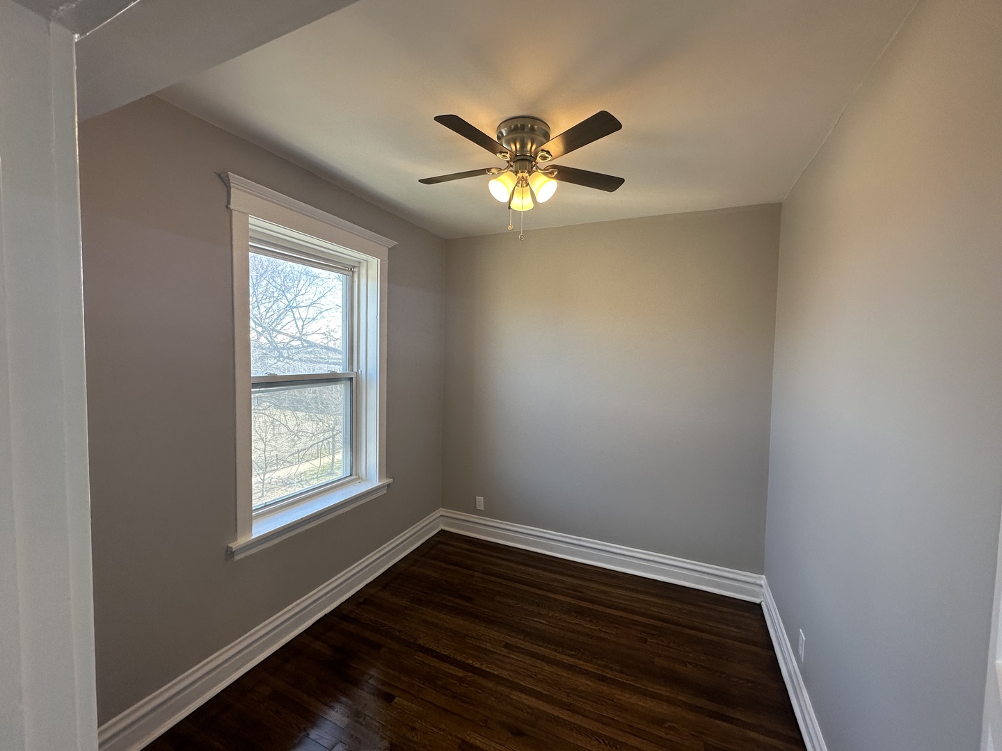 6110 S Ingleside Avenue 3n Property Photo 4