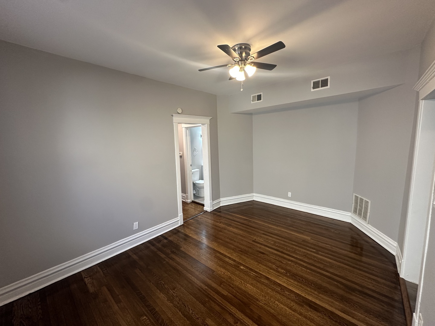 6110 S Ingleside Avenue 3n Property Photo 10