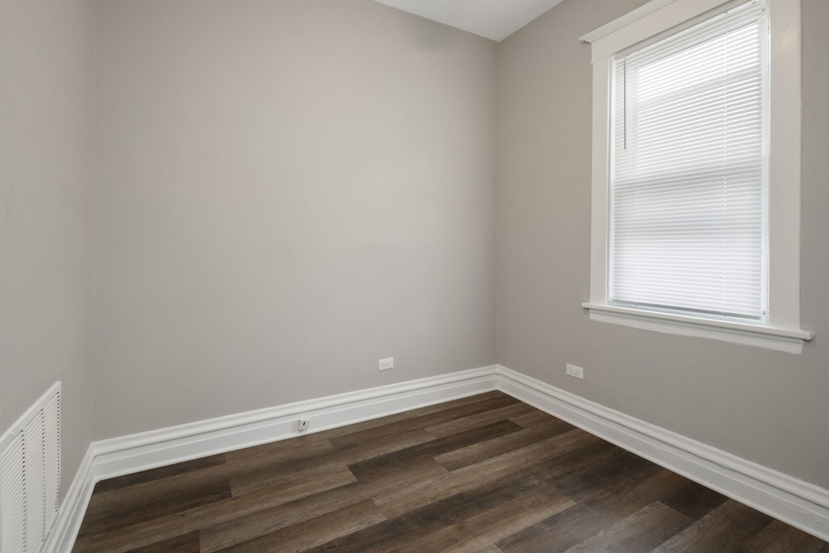 6112 S Ingleside Avenue 3s Property Photo 9