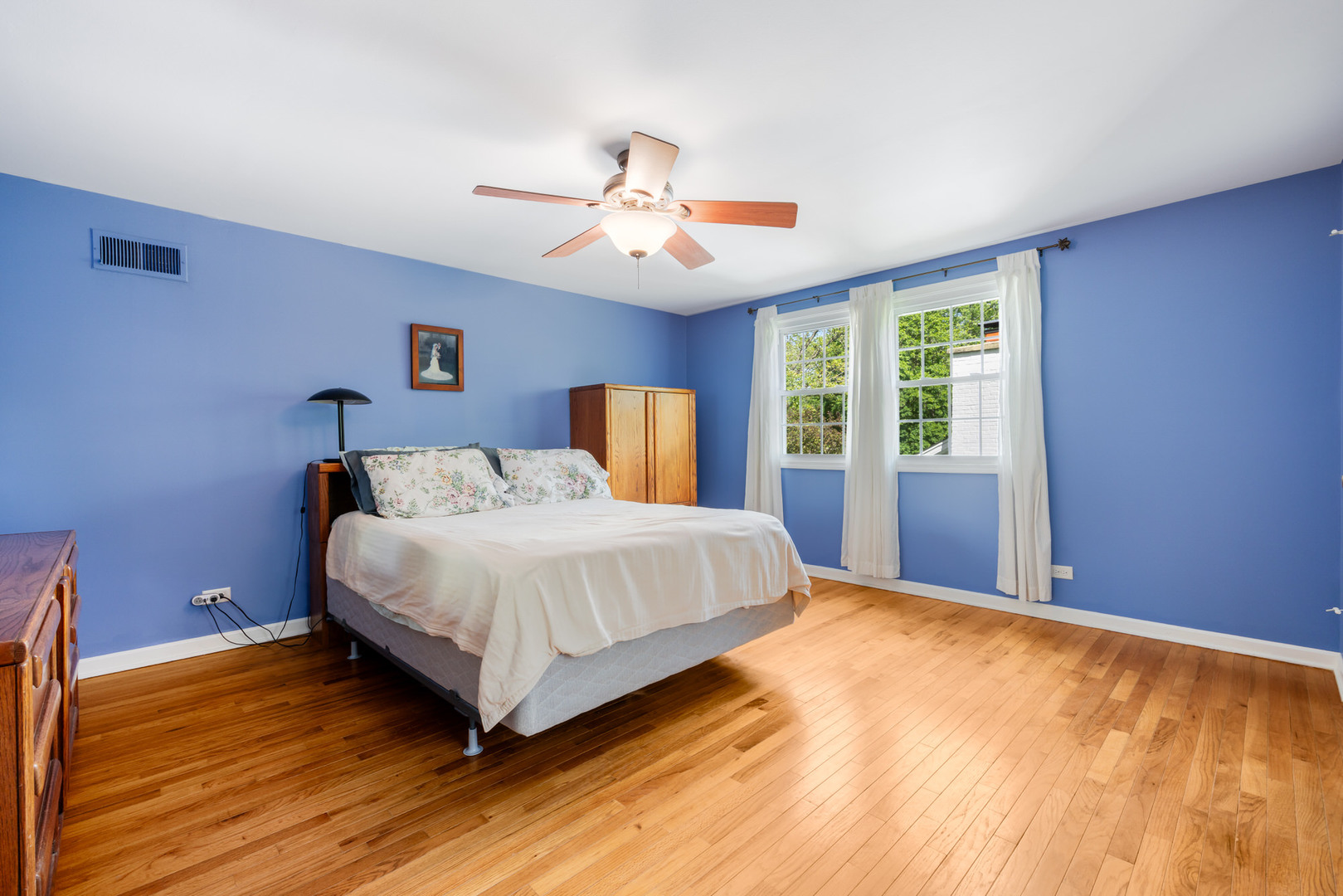 25w303 Gunston Avenue Property Photo 17