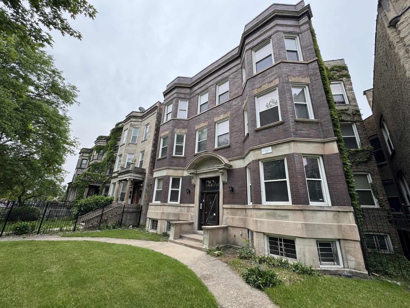 6360 S Greenwood Avenue 2 Property Photo 1