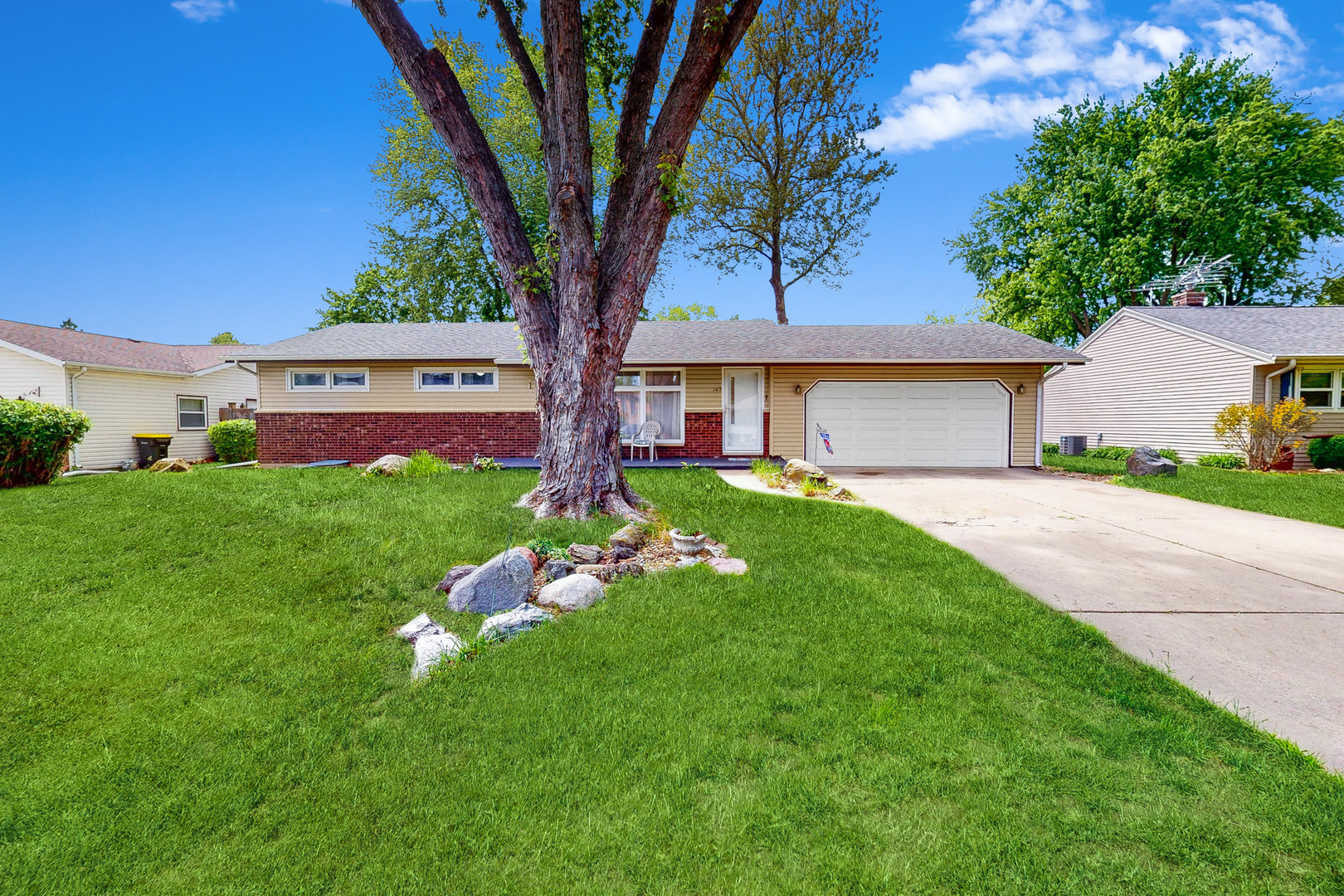 143 Scott Drive Property Photo 1