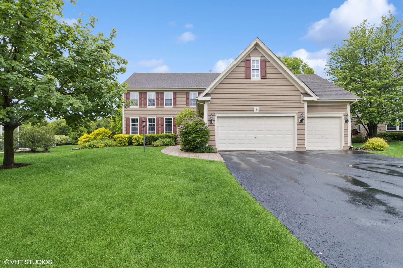5 N Chestnut Court Property Photo 1