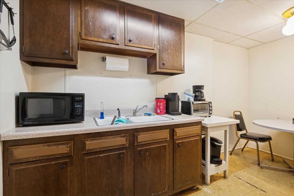 8115 W Grand Avenue Property Photo 4
