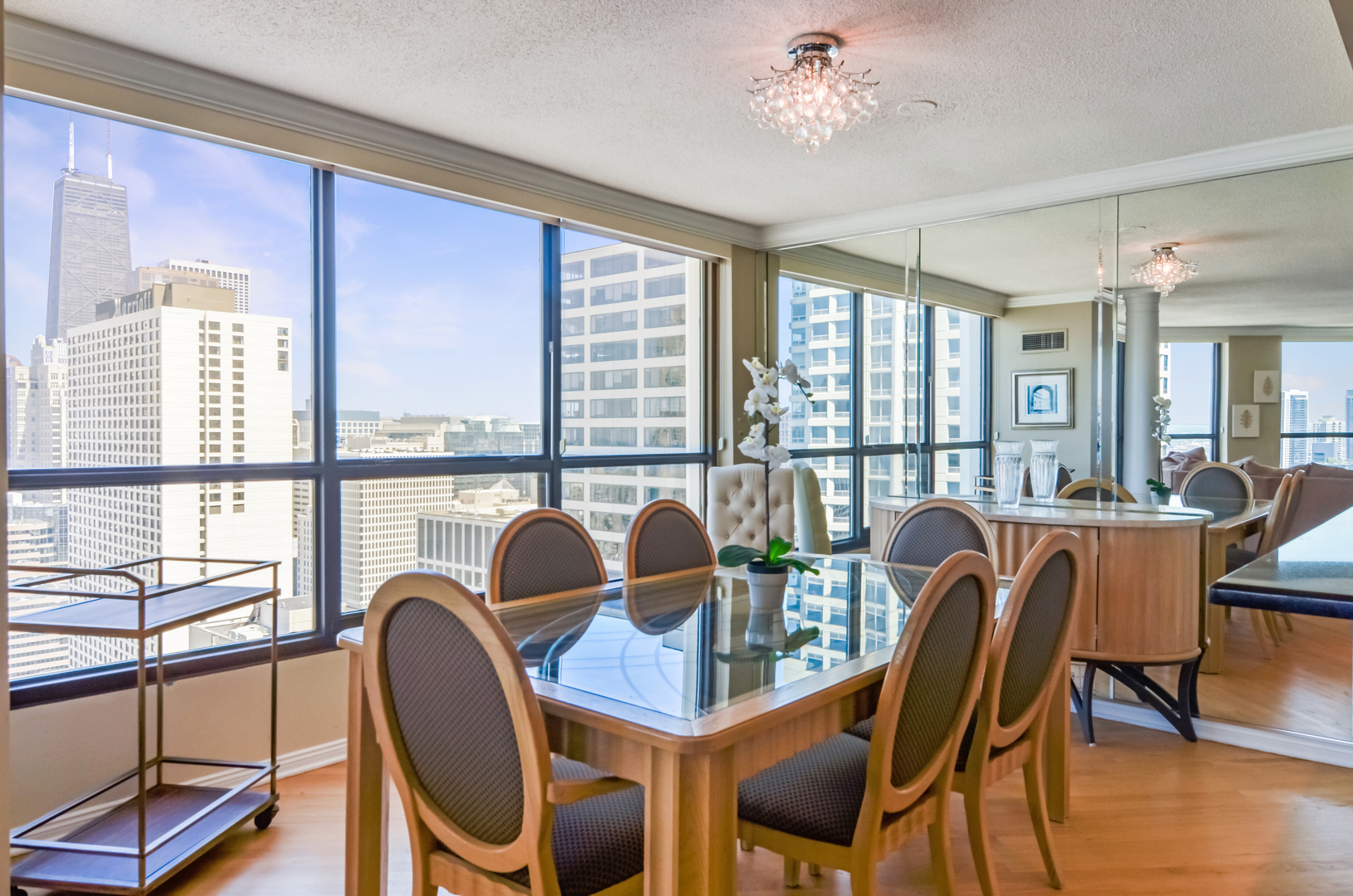 405 N Wabash Avenue 3403 Property Photo 6