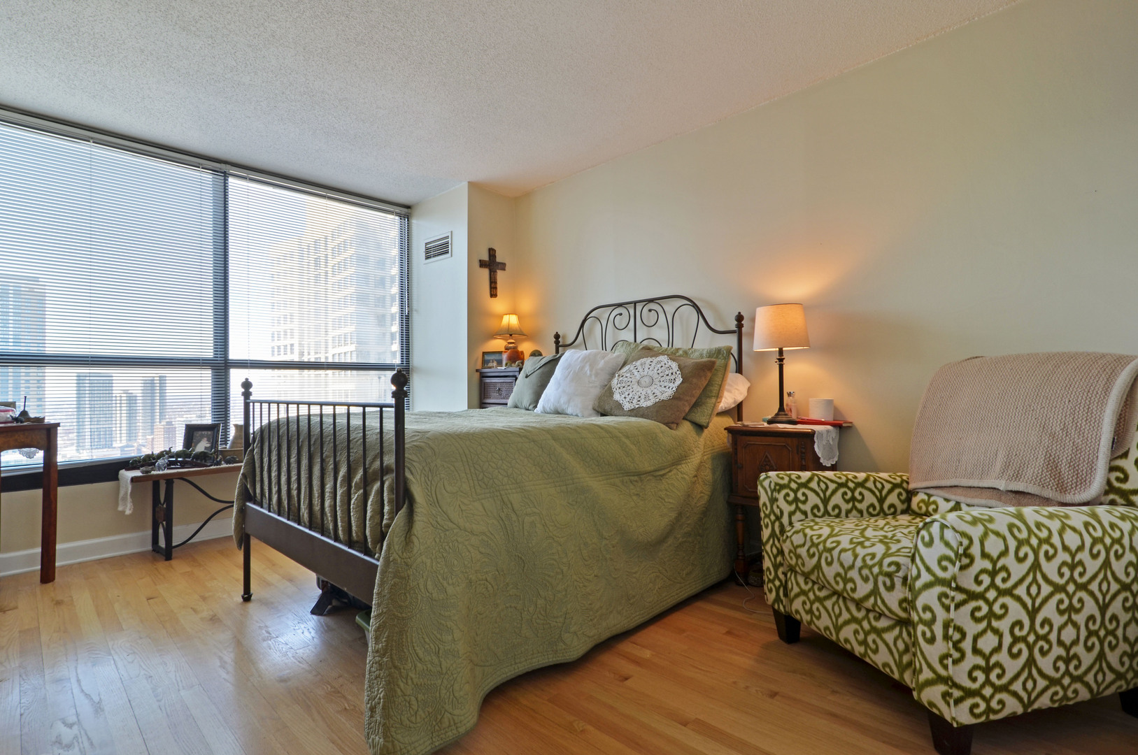 405 N Wabash Avenue 3403 Property Photo 12