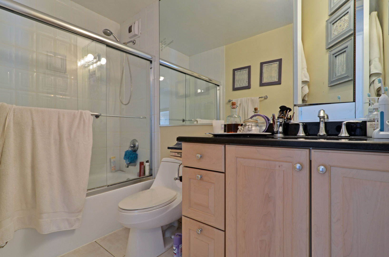 405 N Wabash Avenue 3403 Property Photo 13