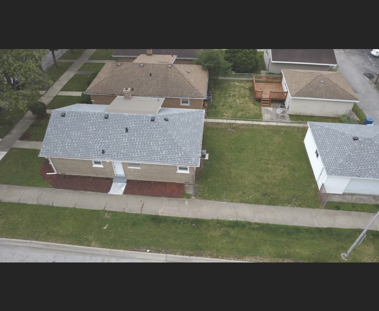 12600 S Lincoln Street Property Photo 16
