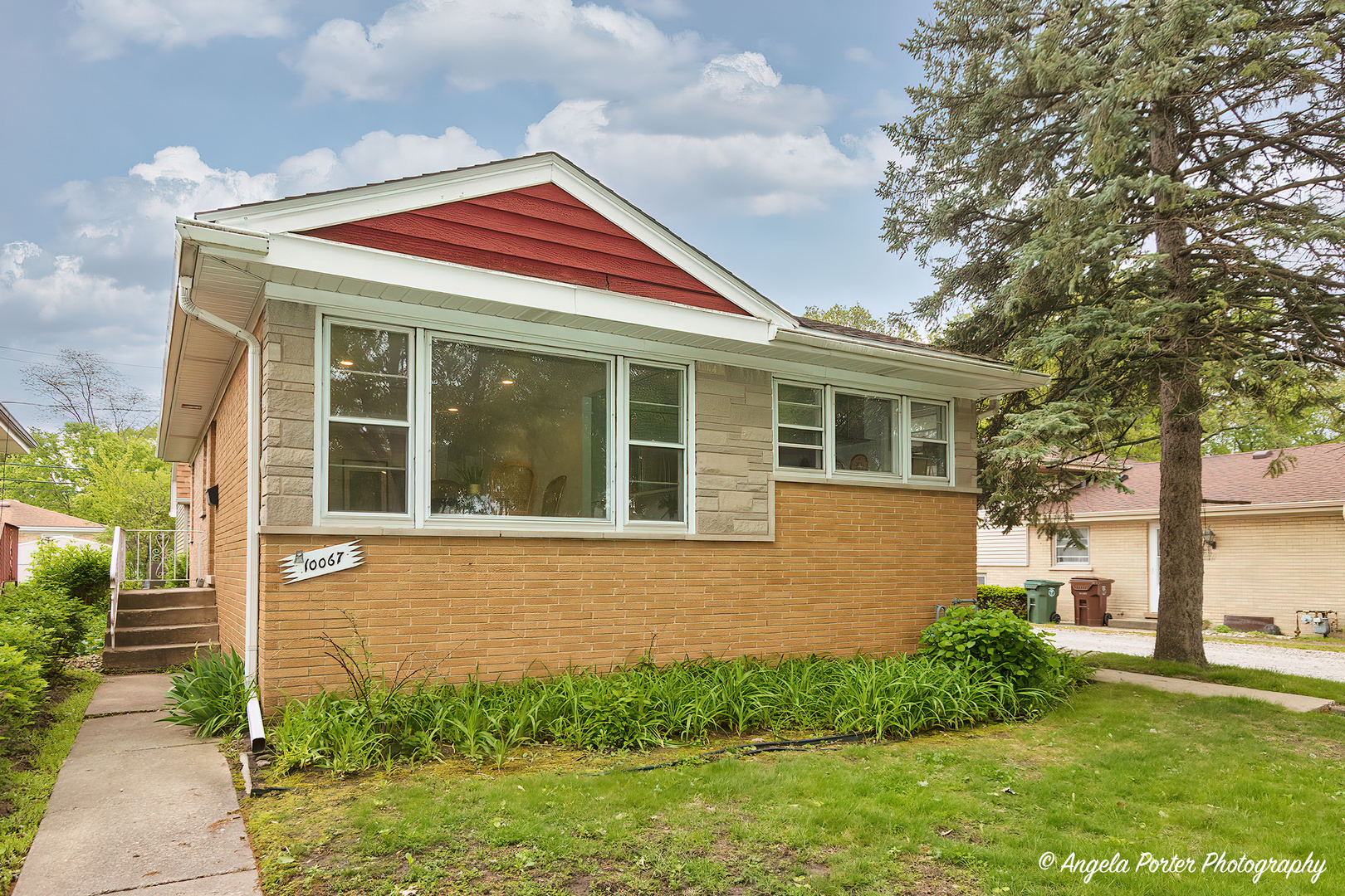 10067 Lavergne Avenue Property Photo 1