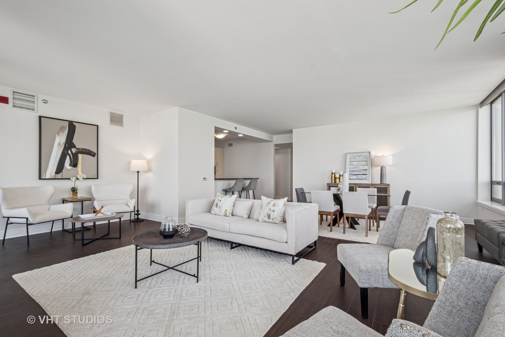 600 N Lake Shore Drive 3411 Property Photo 7