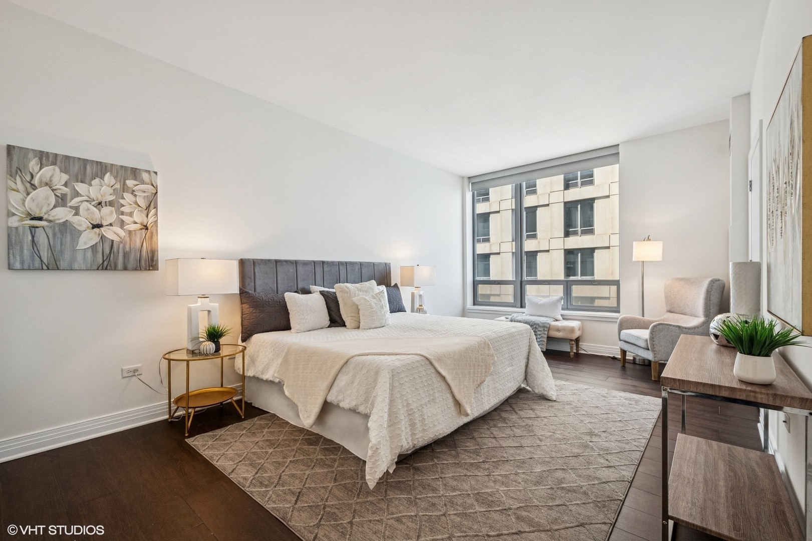 600 N Lake Shore Drive 3411 Property Photo 13