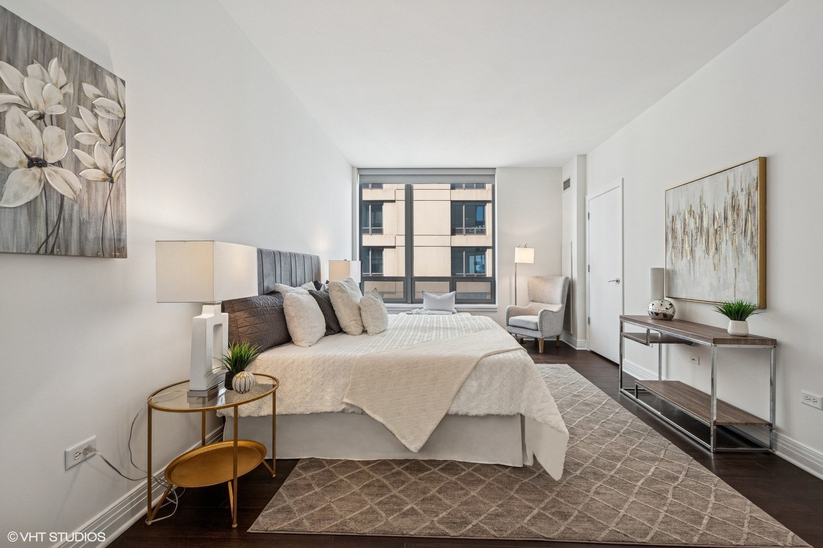 600 N Lake Shore Drive 3411 Property Photo 14