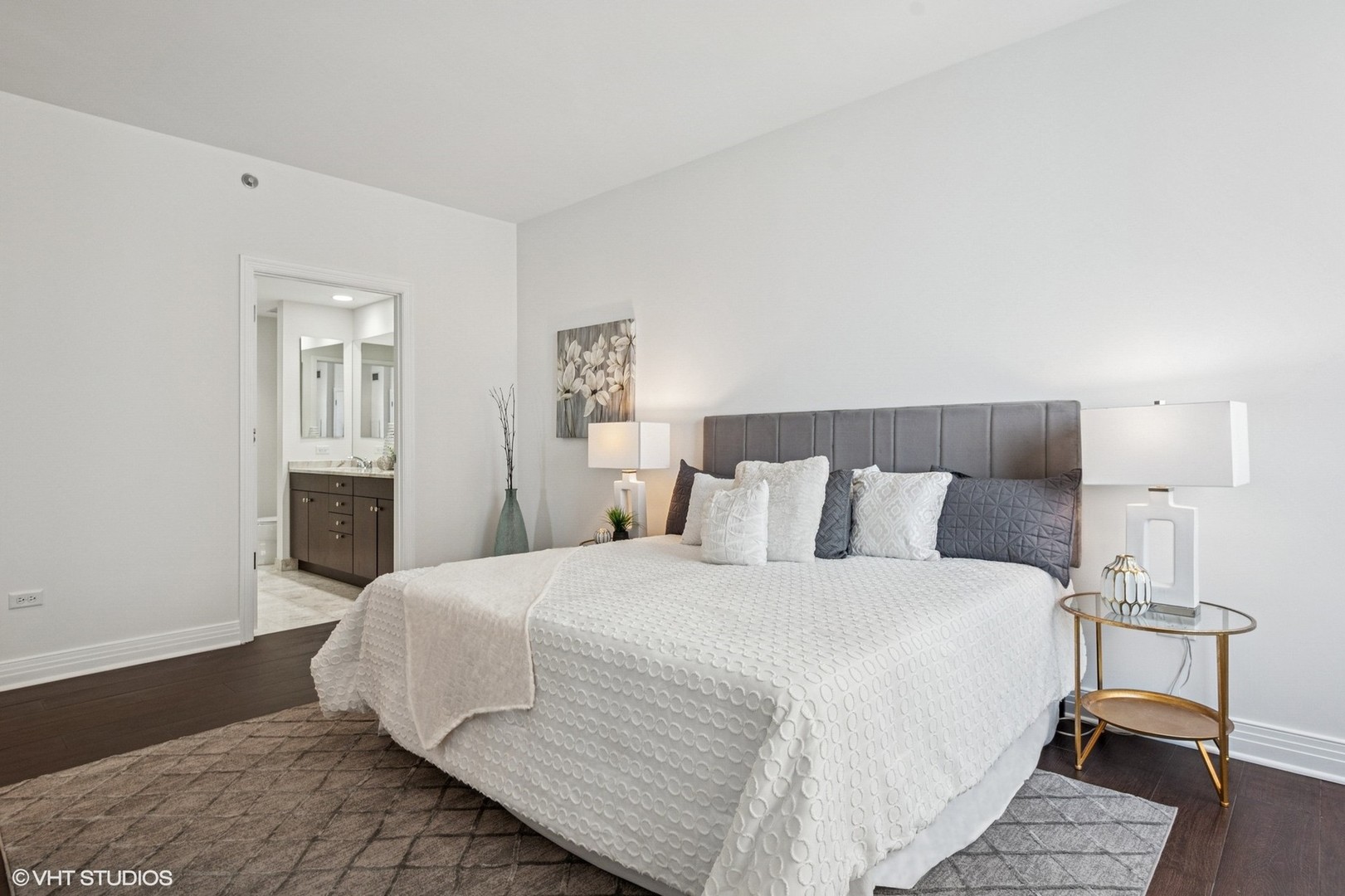 600 N Lake Shore Drive 3411 Property Photo 15