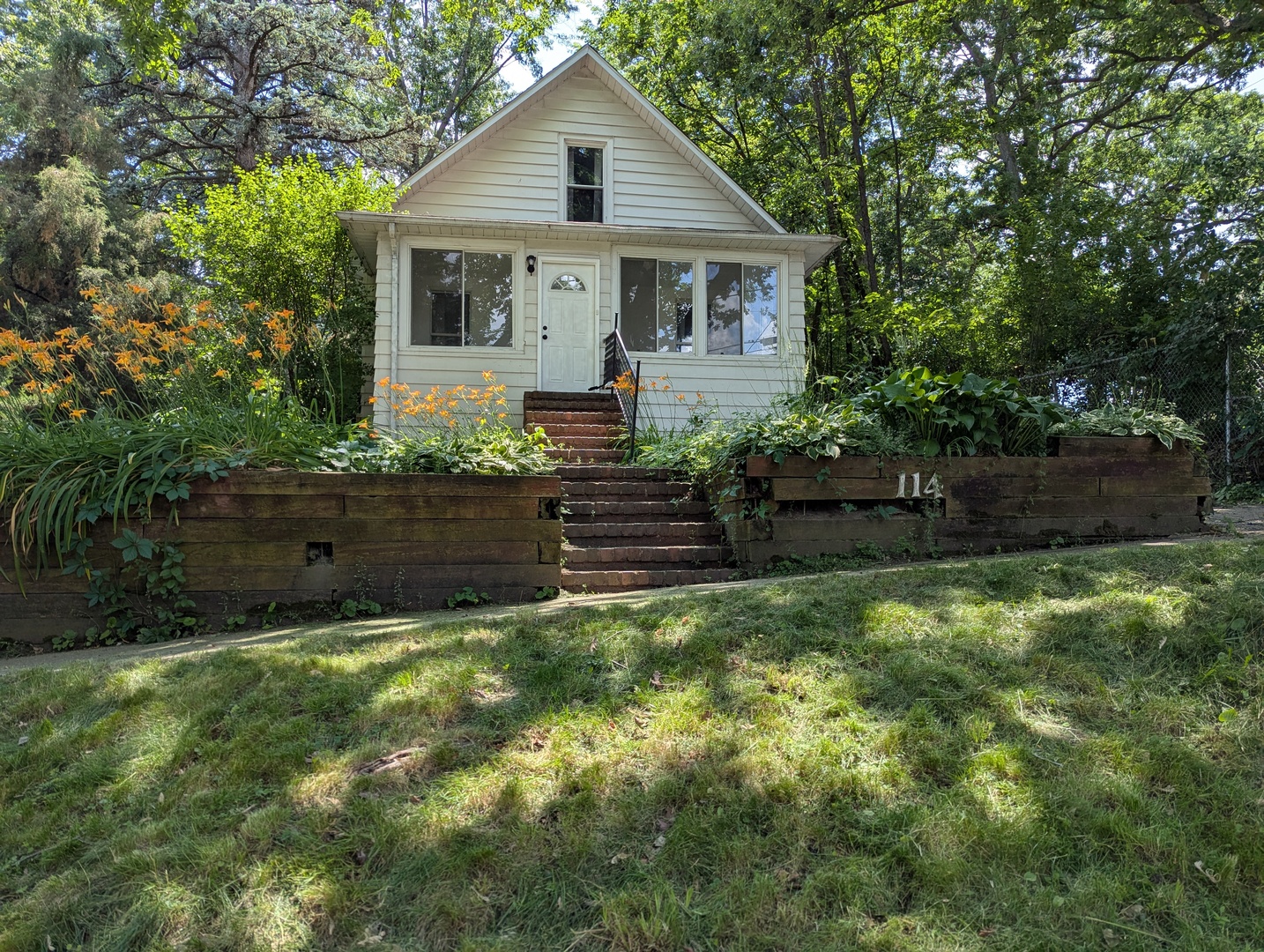 114 Fuller Road Property Photo 1