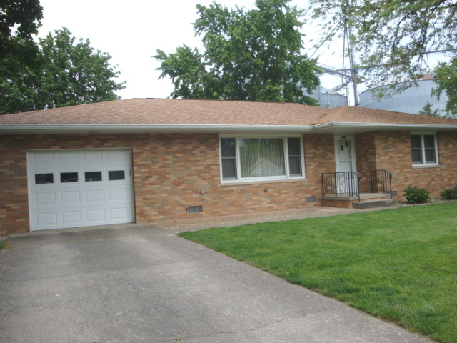 423 W Garfield Avenue Property Photo 1