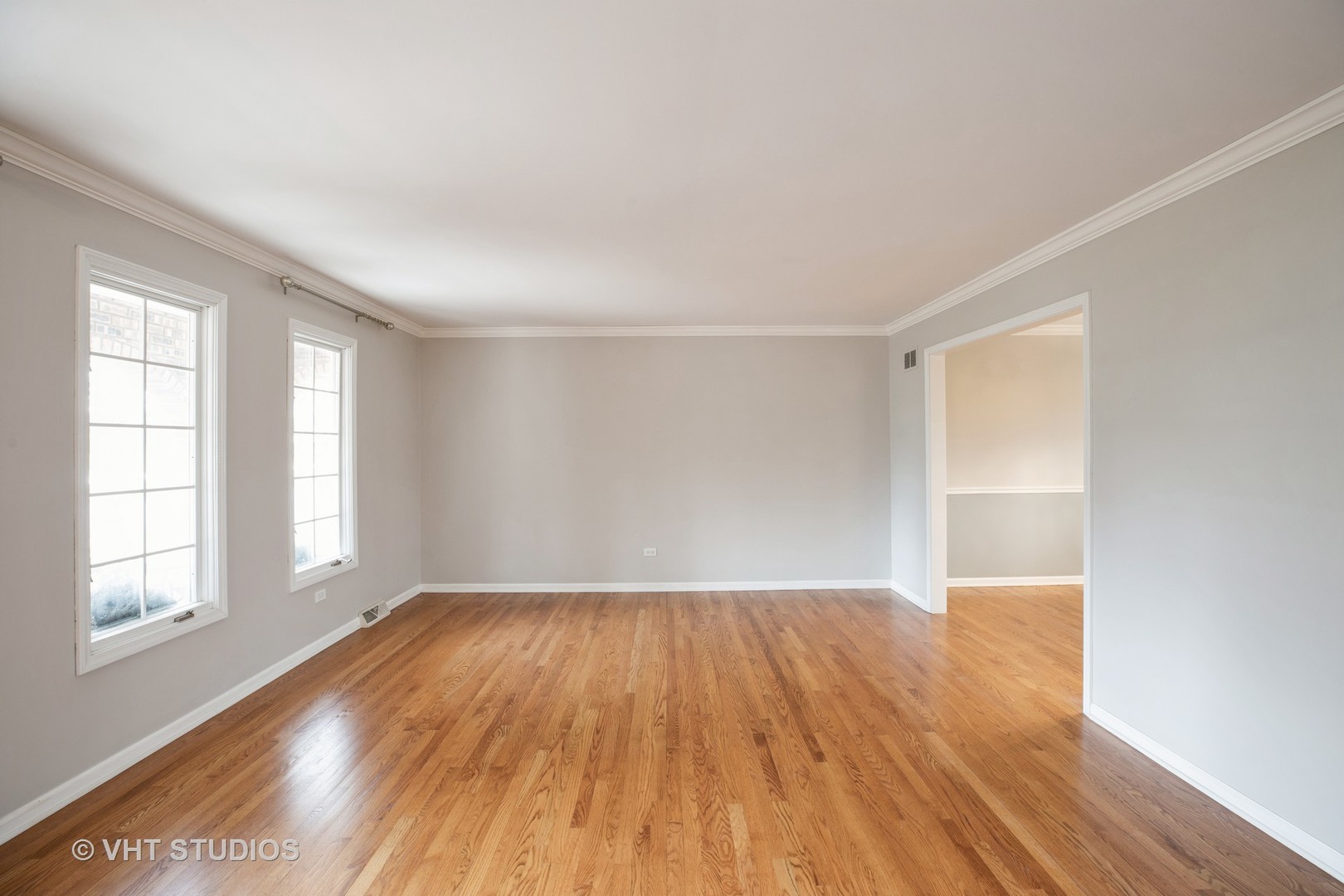 2709 Brassie Ave Property Photo 6