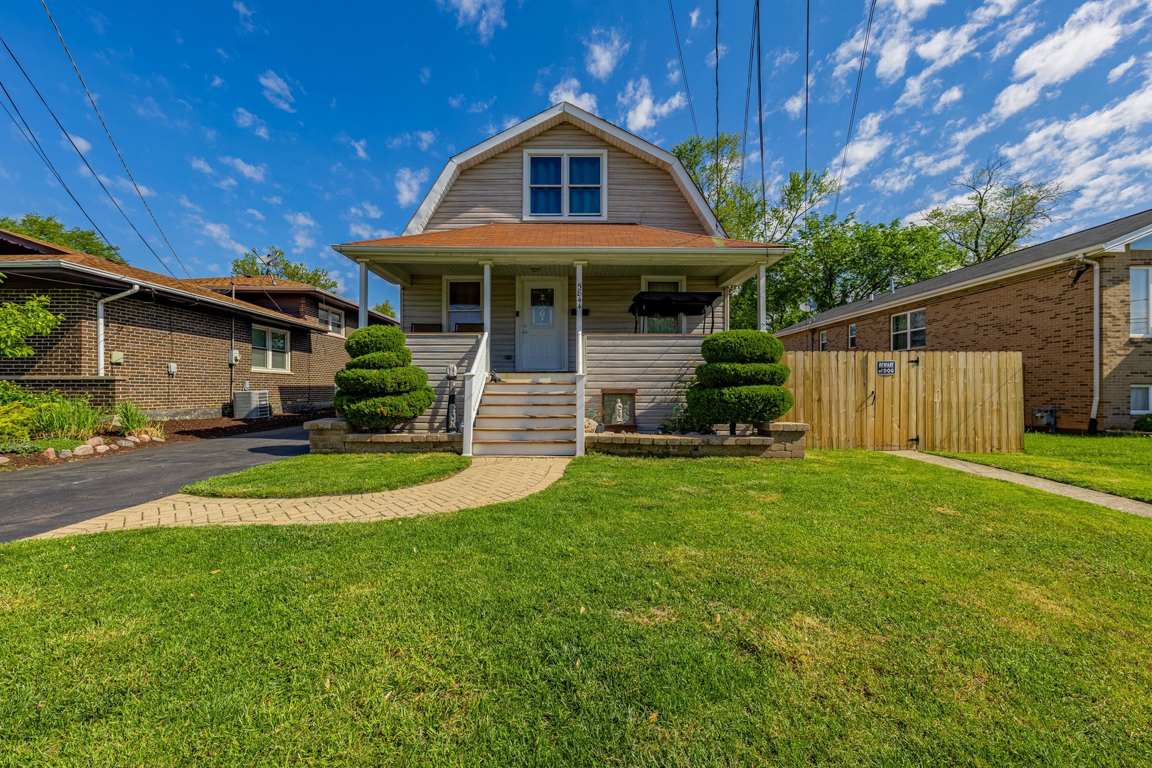 5844 W Maple Avenue Property Photo 1