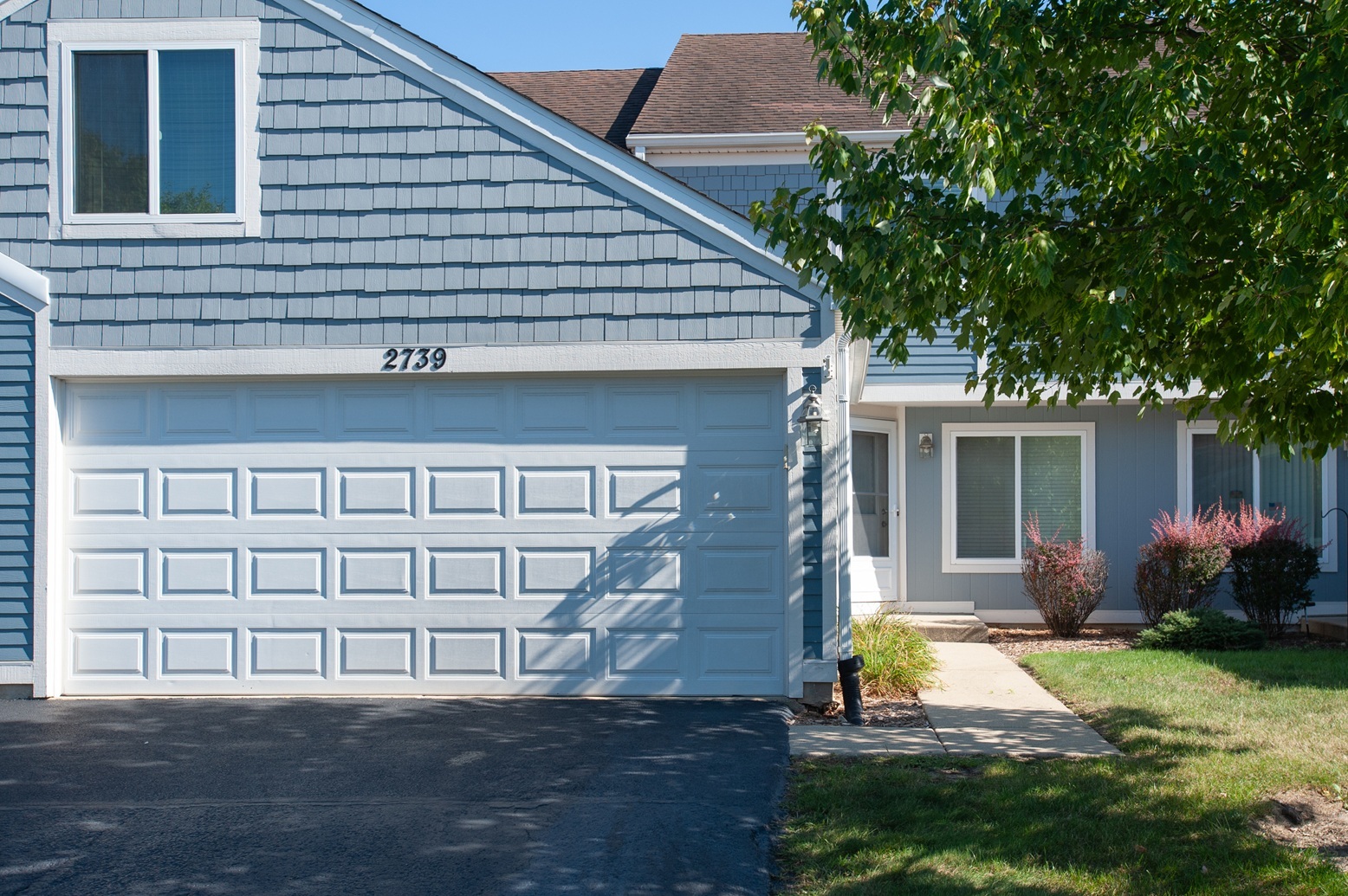 2739 Wilshire Court Property Photo 1