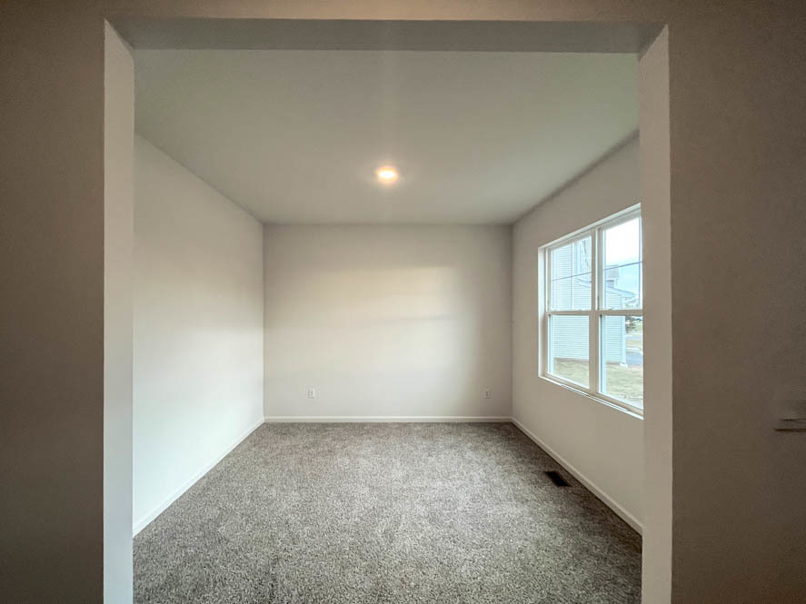 1025 Leeward Lane Property Photo 3