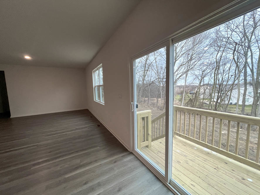 1025 Leeward Lane Property Photo 8