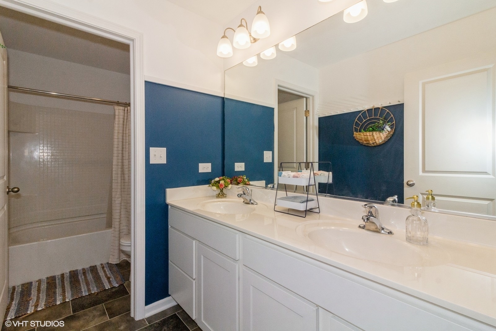 555 Colchester Drive Property Photo 36