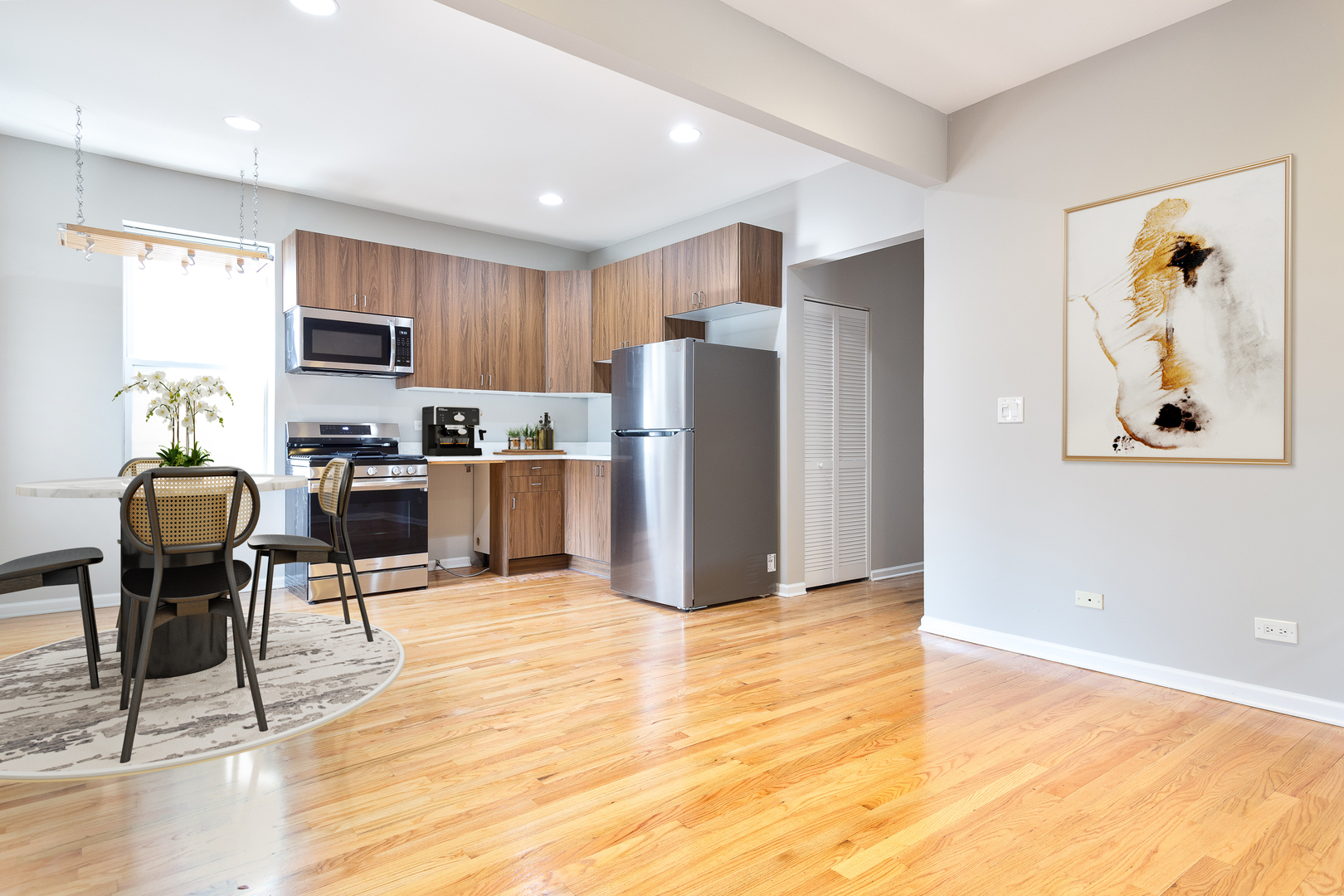 2525 N Central Park Avenue 1 Property Photo 4