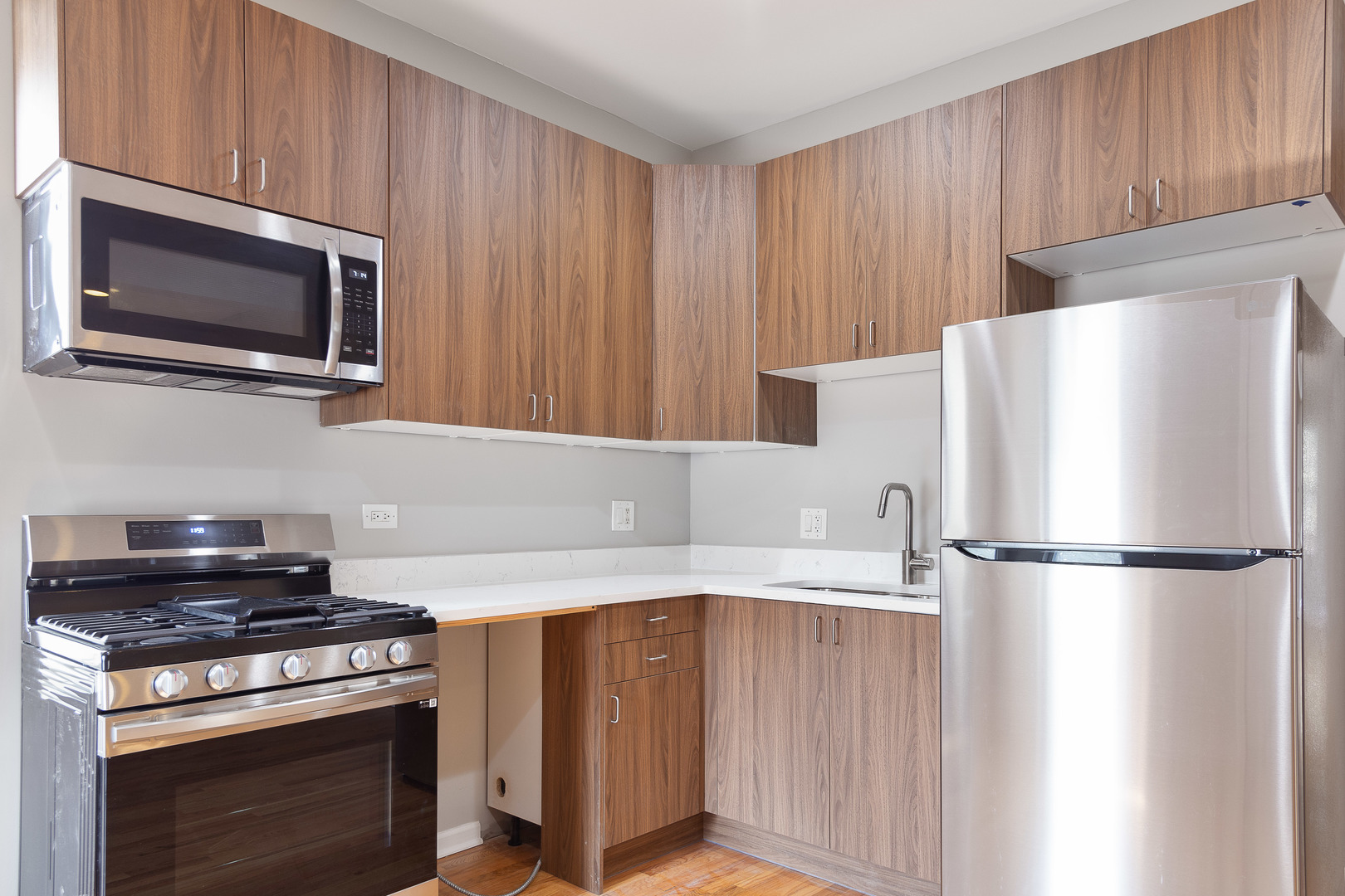 2525 N Central Park Avenue 1 Property Photo 6
