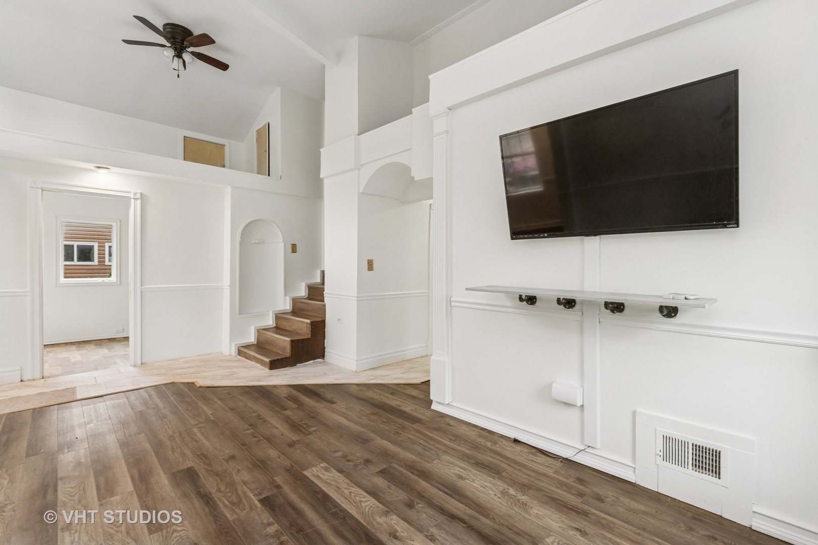 36147 N Eagle Court Property Photo 6