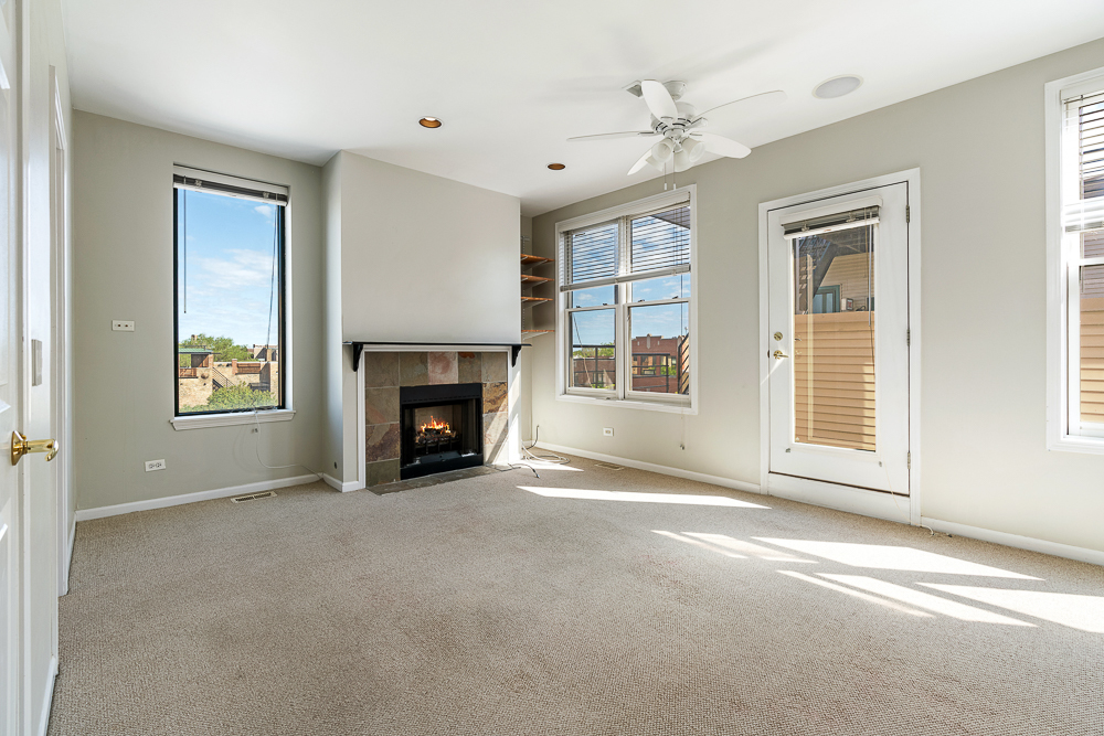 2840 N Lincoln Avenue G Property Photo 8