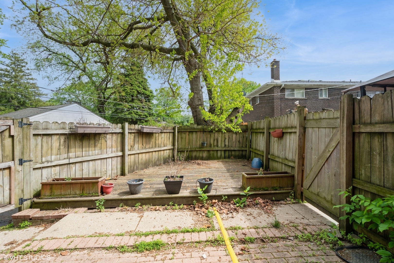 326 Skokie Ct Property Photo 12
