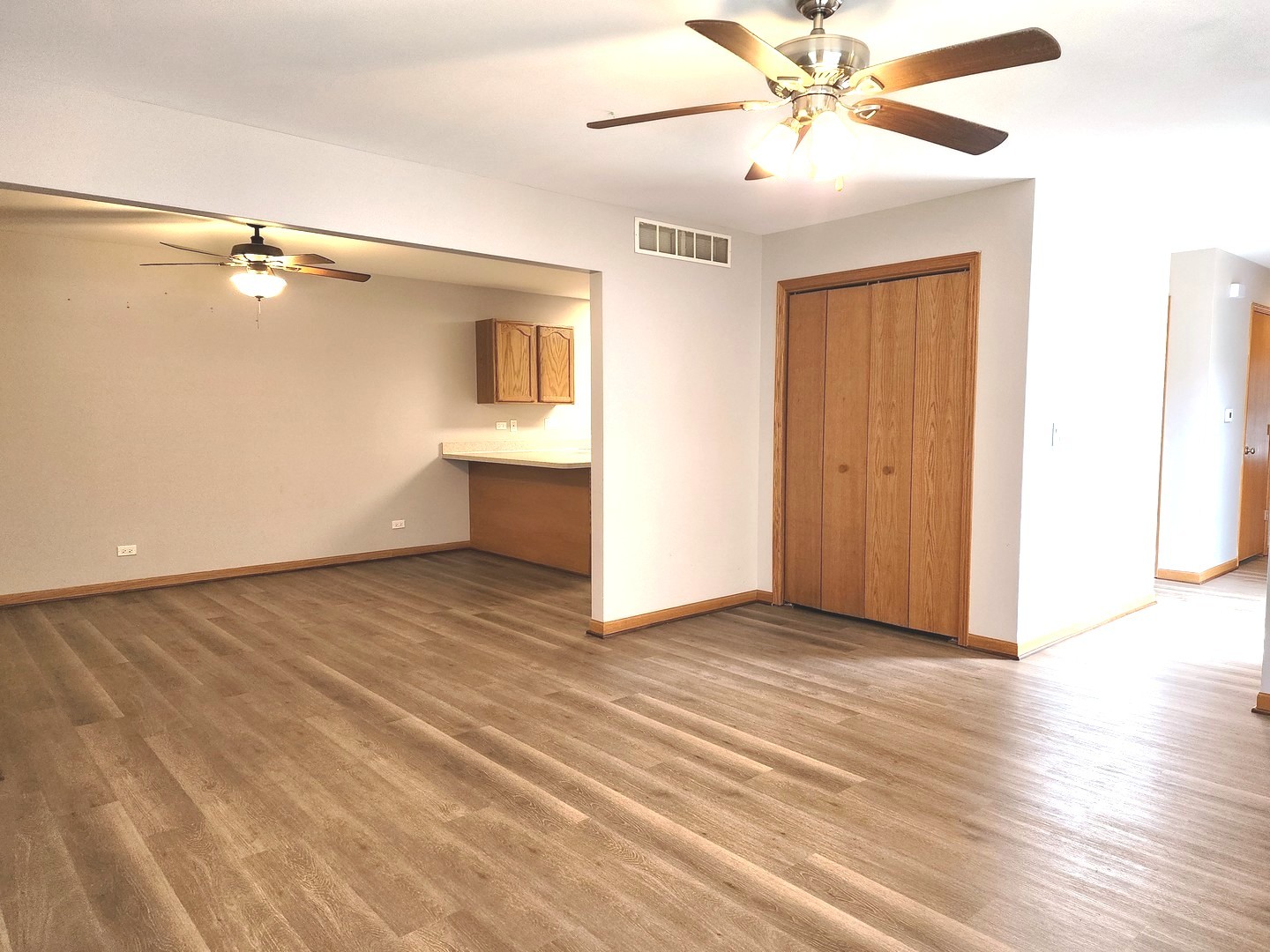 532 Elizabeth St Property Photo 4